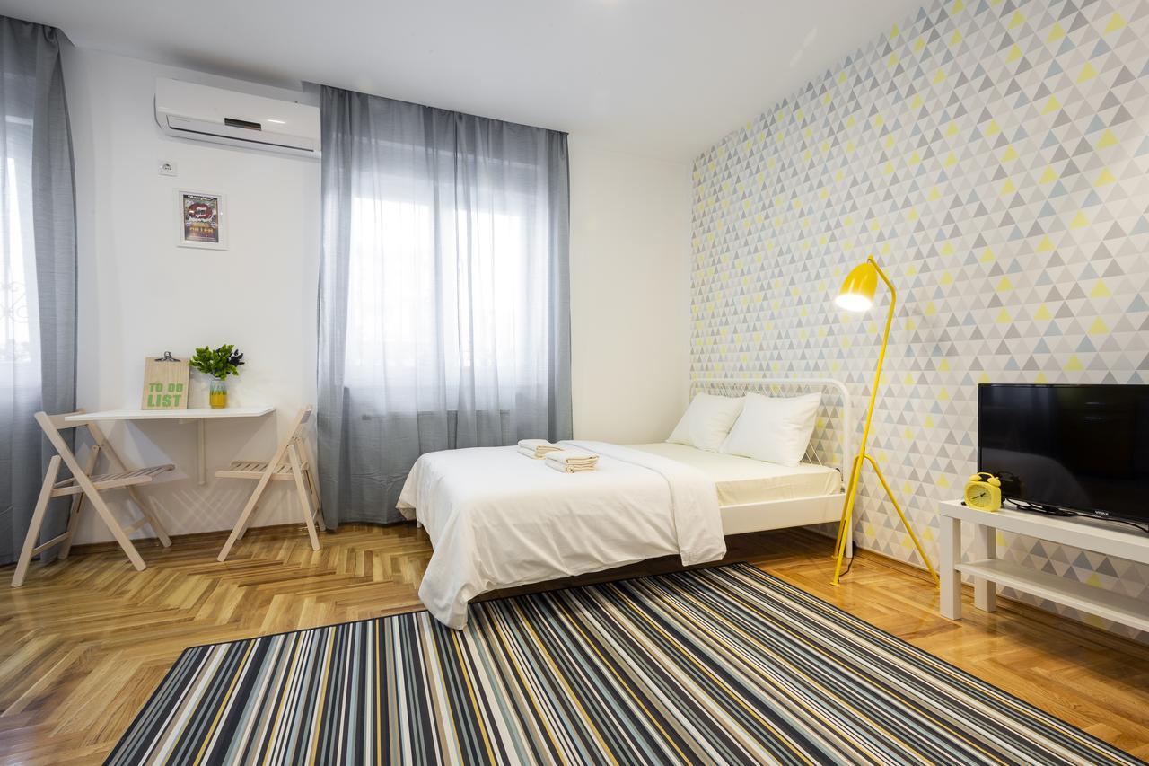 Giallo Apartment - Free Private Parking Нови-Сад Экстерьер фото