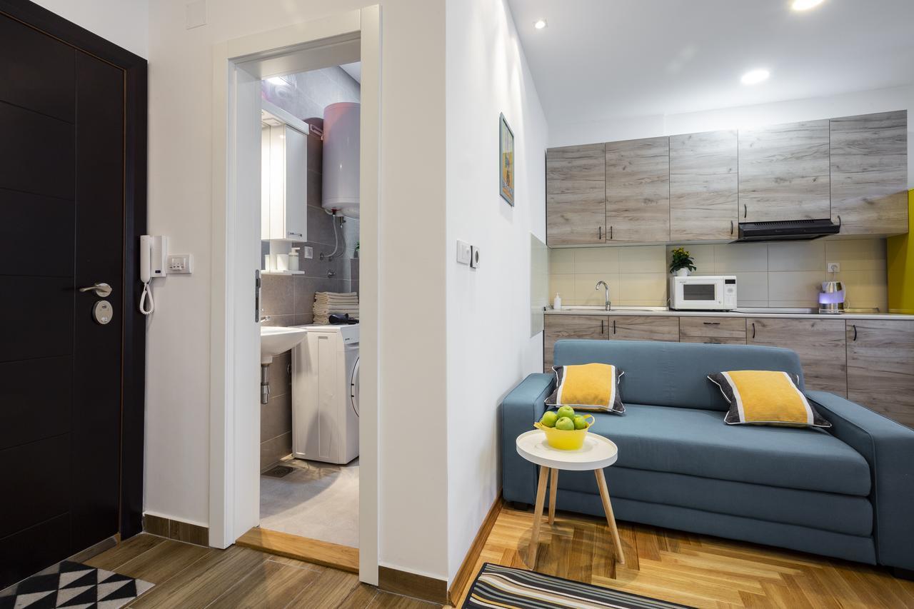 Giallo Apartment - Free Private Parking Нови-Сад Экстерьер фото